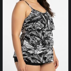 Black and White Leaf Print Swimsuit New Size 18W Jamaica Bay